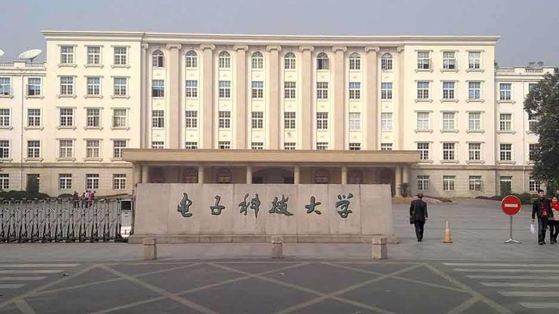 如何解读PCB电路板规格尺寸：关键参数与选购要点